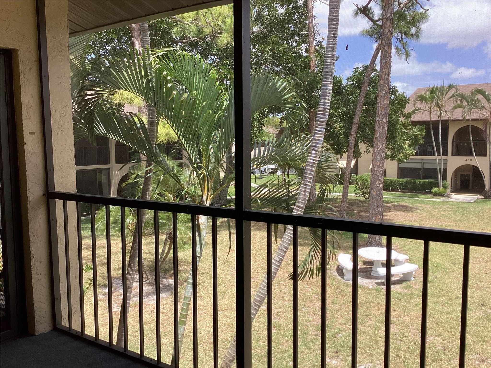 418 Pine Glen Ln c-2