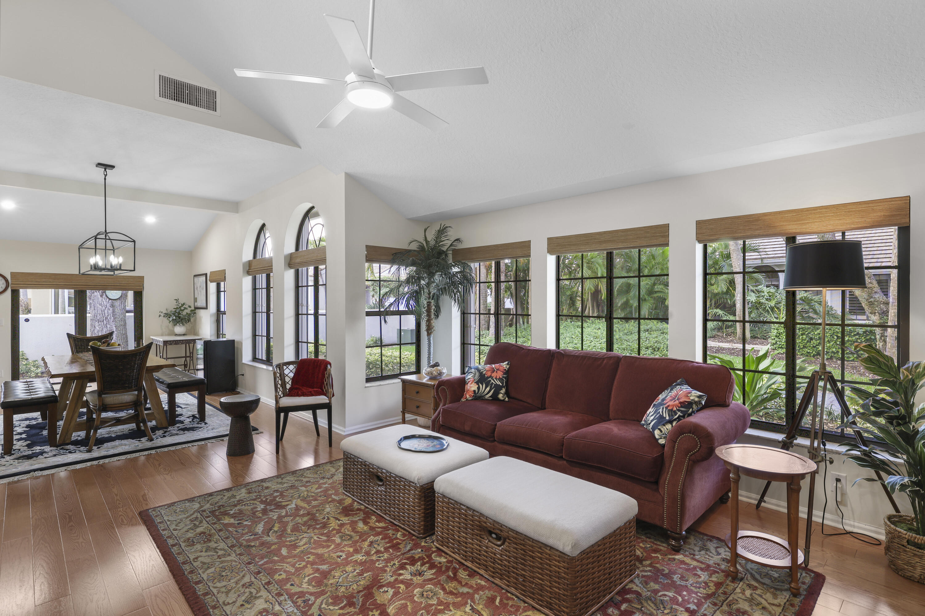 OAK HARBOUR 4 - Residential