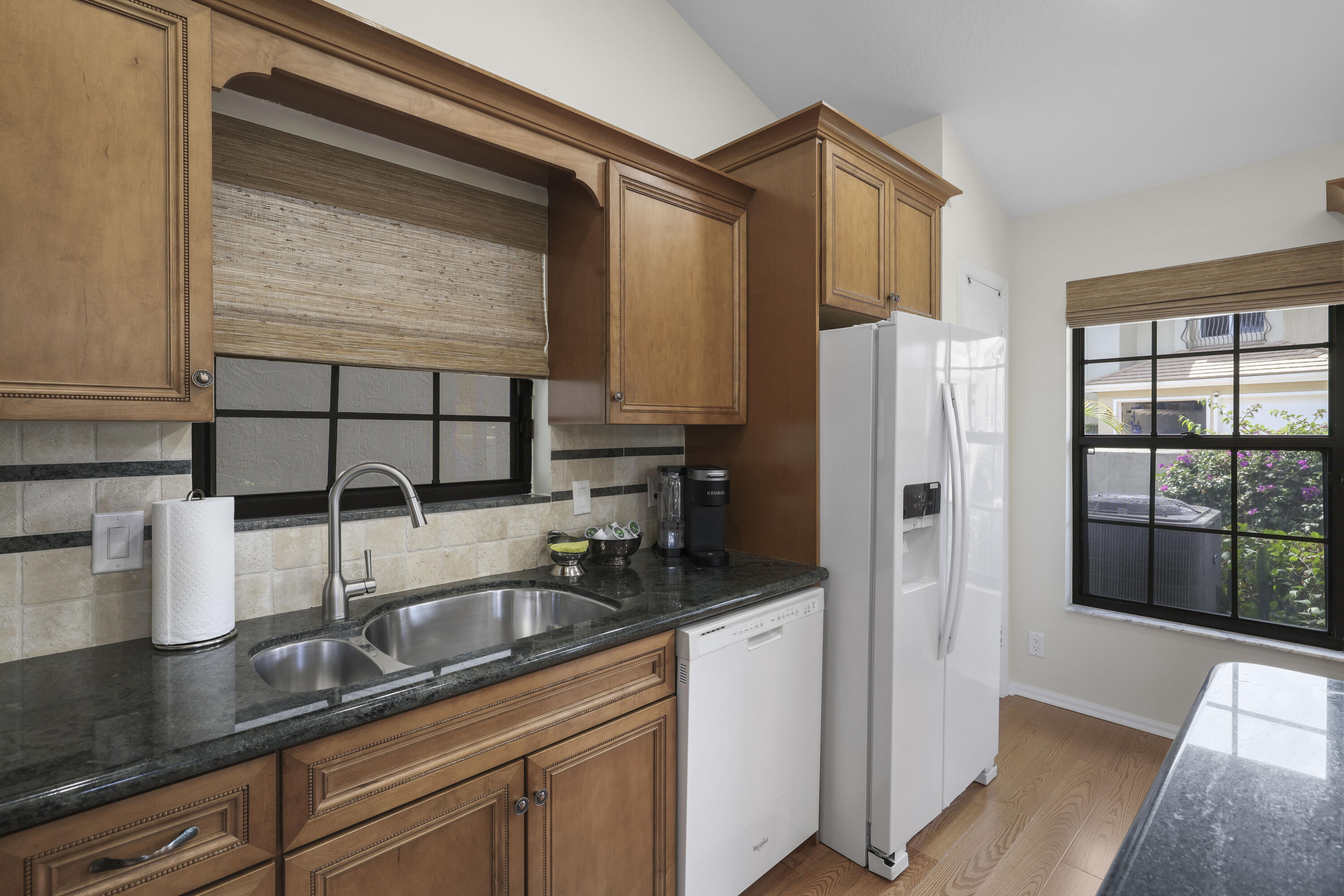 OAK HARBOUR 4 - Residential