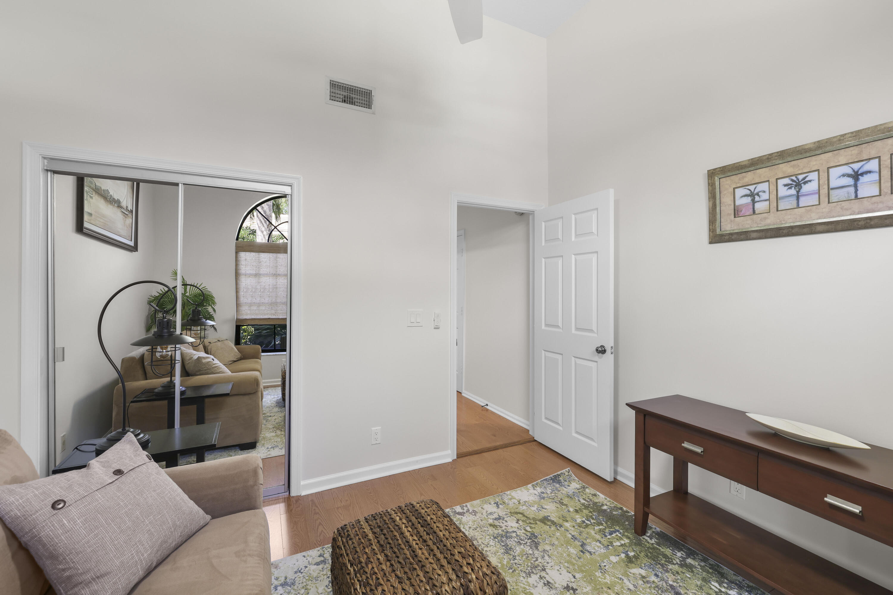 OAK HARBOUR 4 - Residential