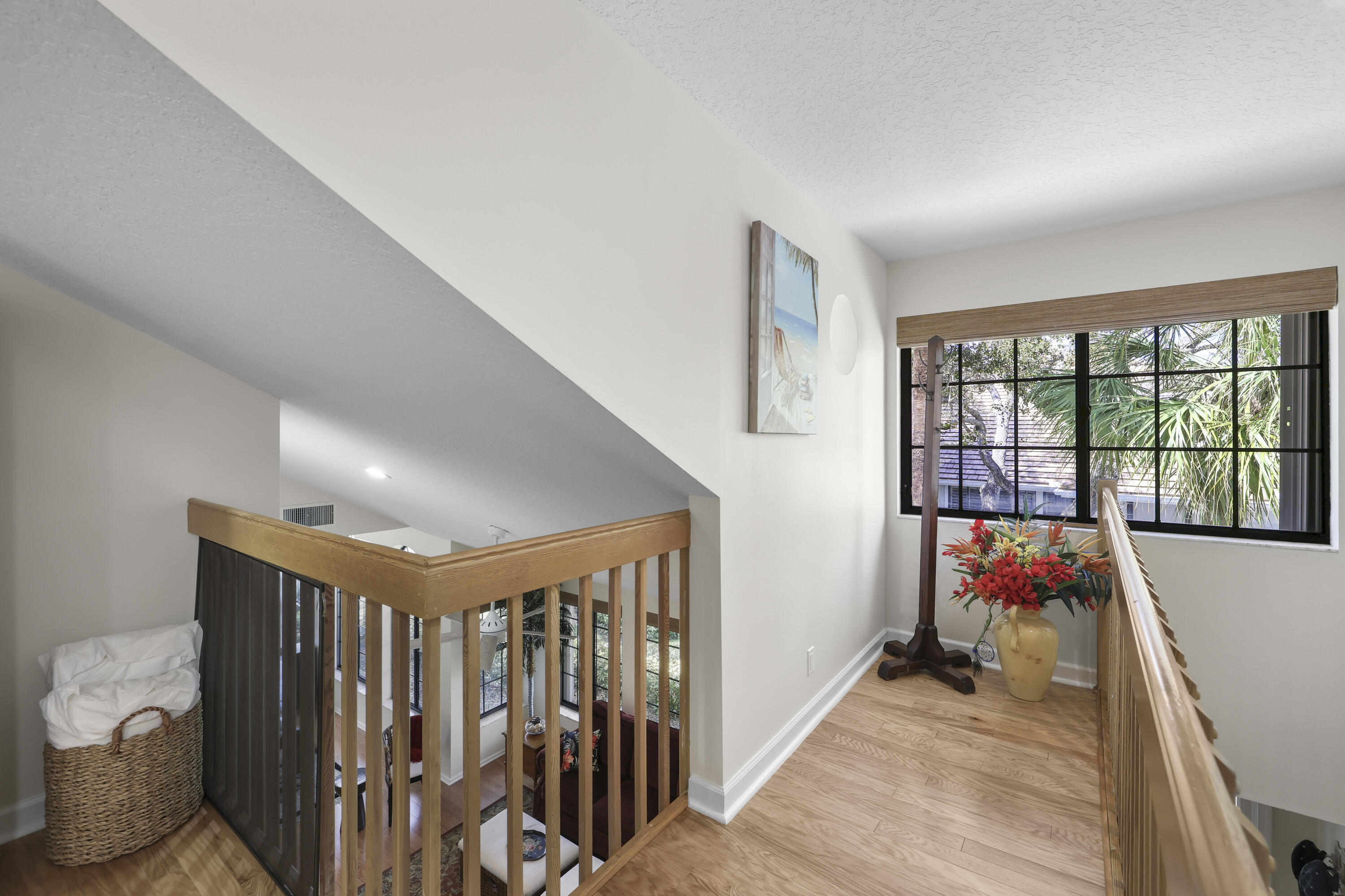 OAK HARBOUR 4 - Residential