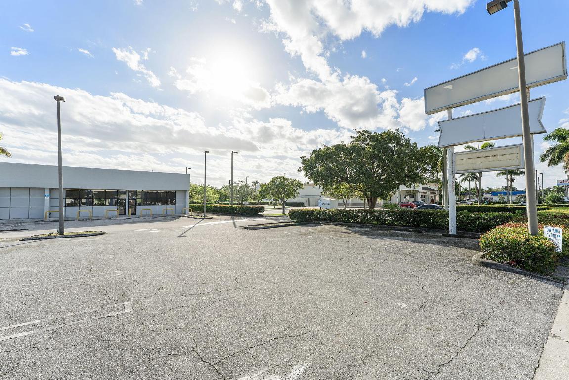 3156 S Congress Avenue