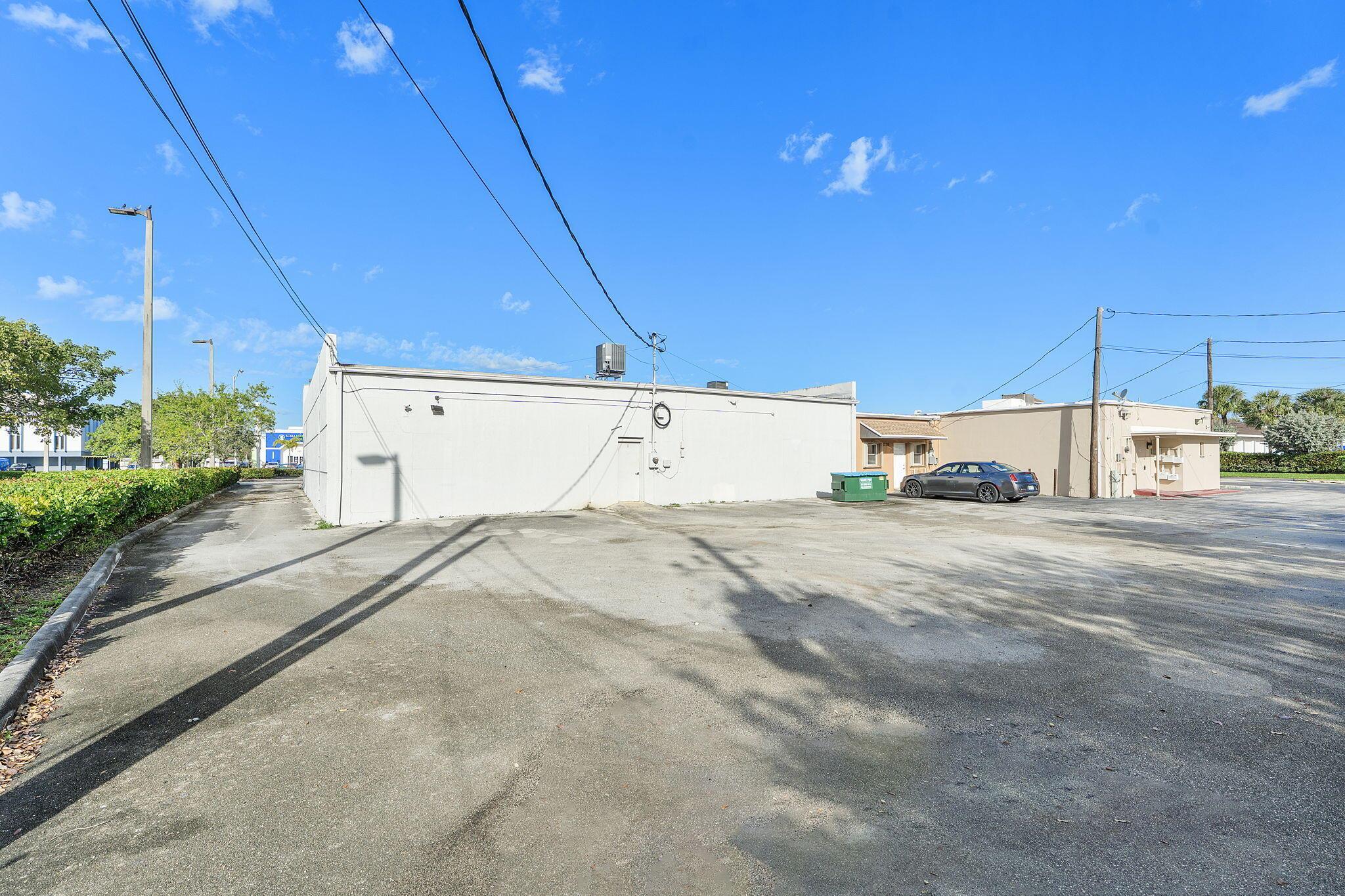 3156 S Congress Avenue