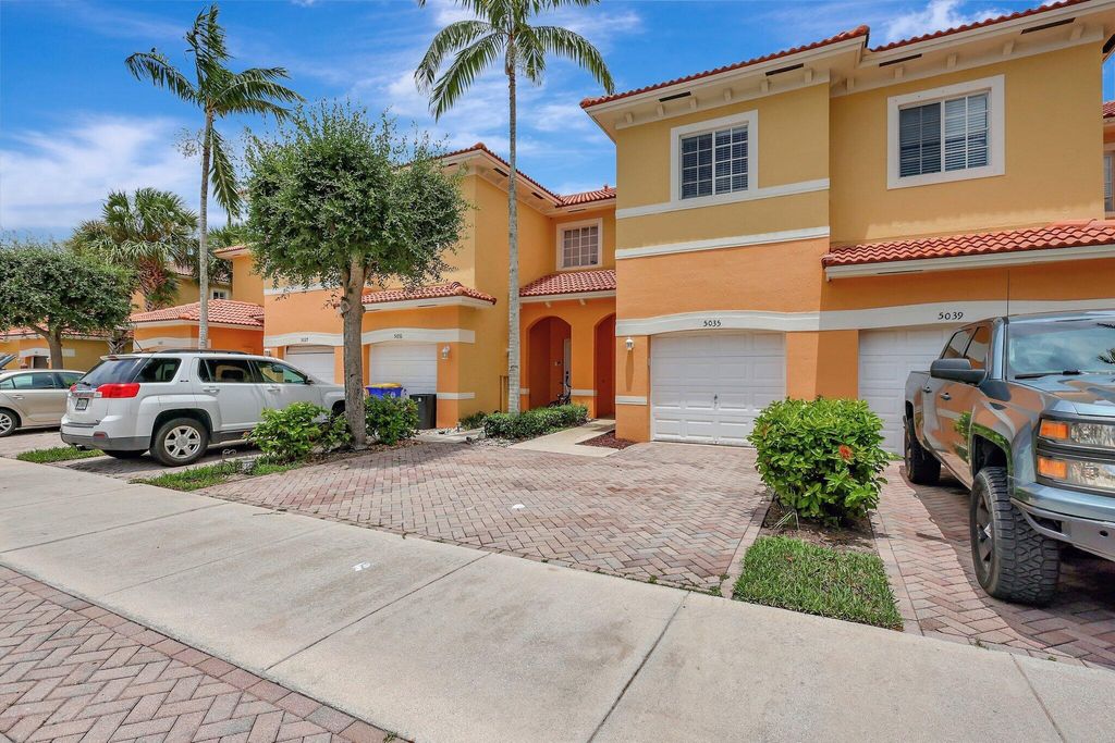 Photo of 5035 SE Mariner Garden Circle, Stuart, FL 34997 (MLS # R11011039)