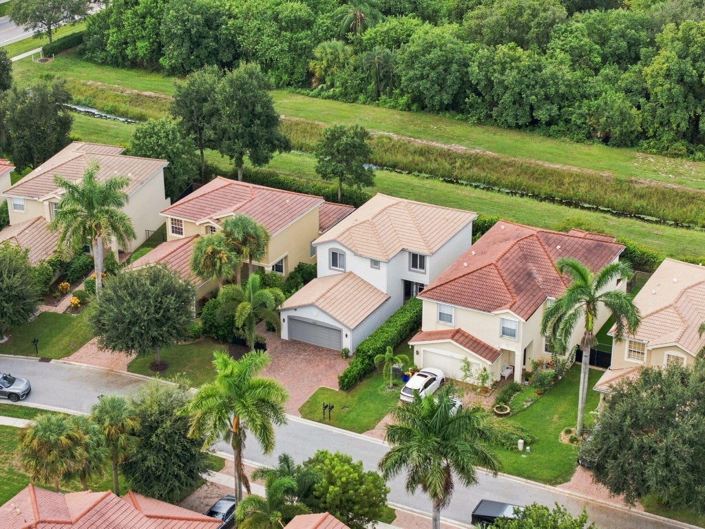 Photo of 7830 JEWELWOOD Drive, Boynton Beach, FL 33437 (MLS # B26072284)
