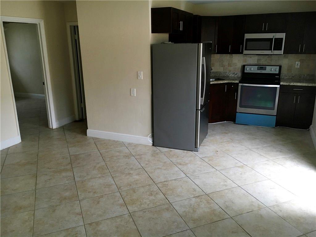Lauderdale 2-9 D - Residential Lease
