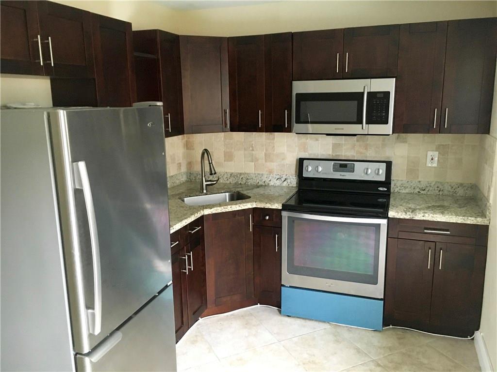 Lauderdale 2-9 D - Residential Lease