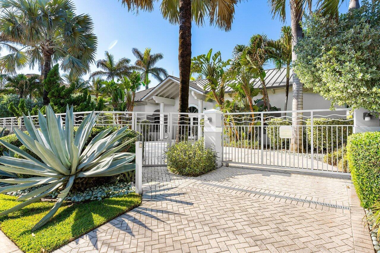 720 N Ocean Boulevard