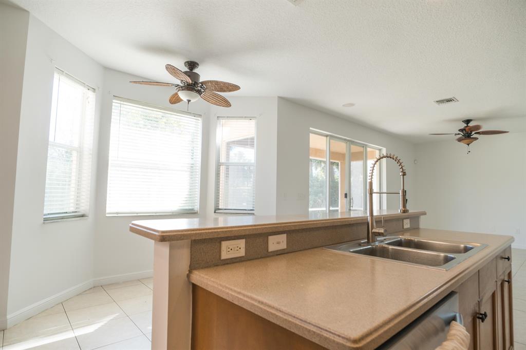 MADISON GREEN - Residential