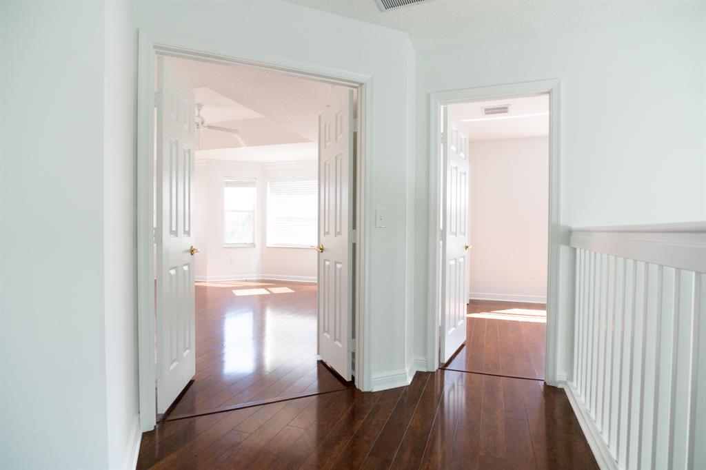 MADISON GREEN - Residential