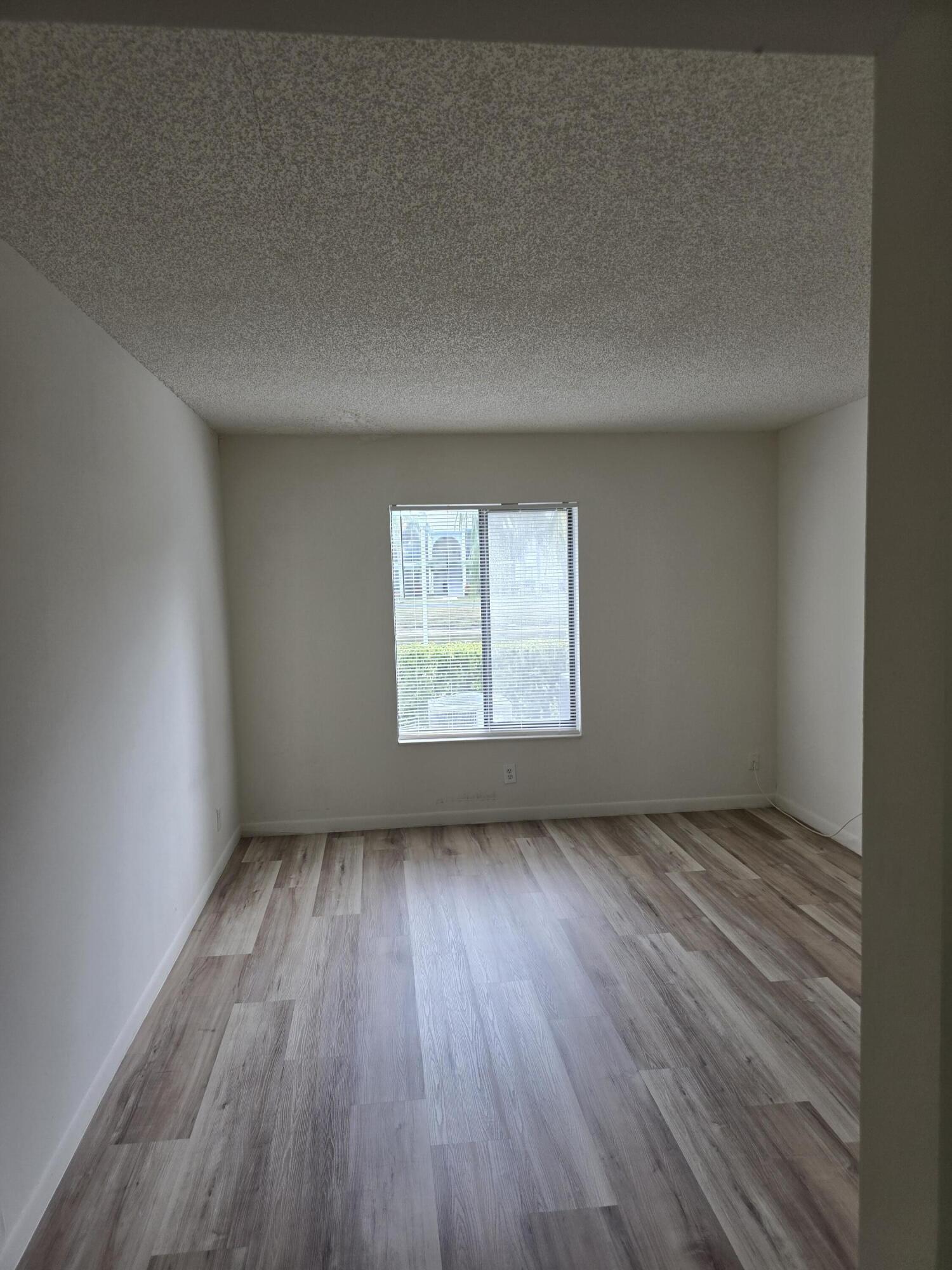 PALM CLUB VILLAGE II CONDO - Residential Lease