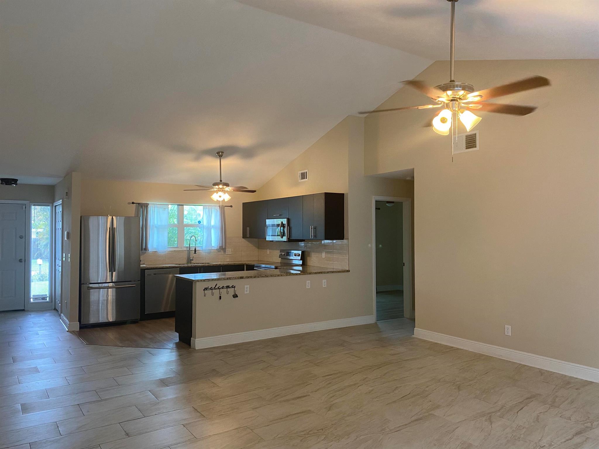 Palm Lake Estates - Residential Lease