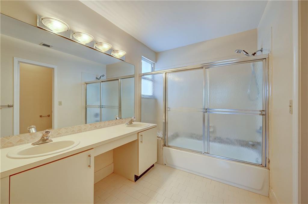River Run Garden Homes 14 - Residential