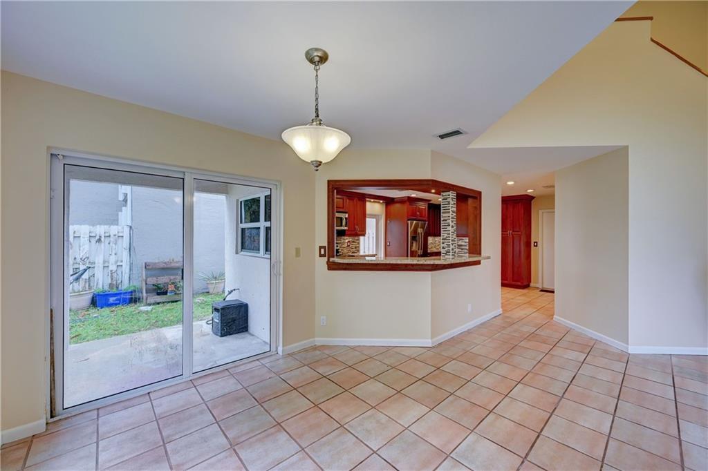 River Run Garden Homes 14 - Residential
