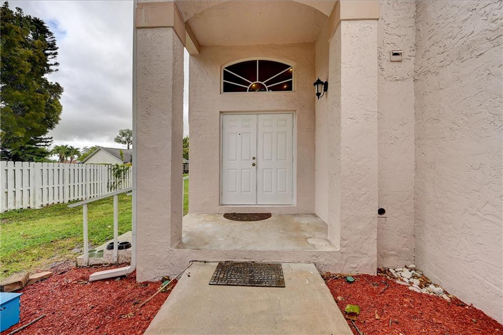 River Run Garden Homes 14 - Residential