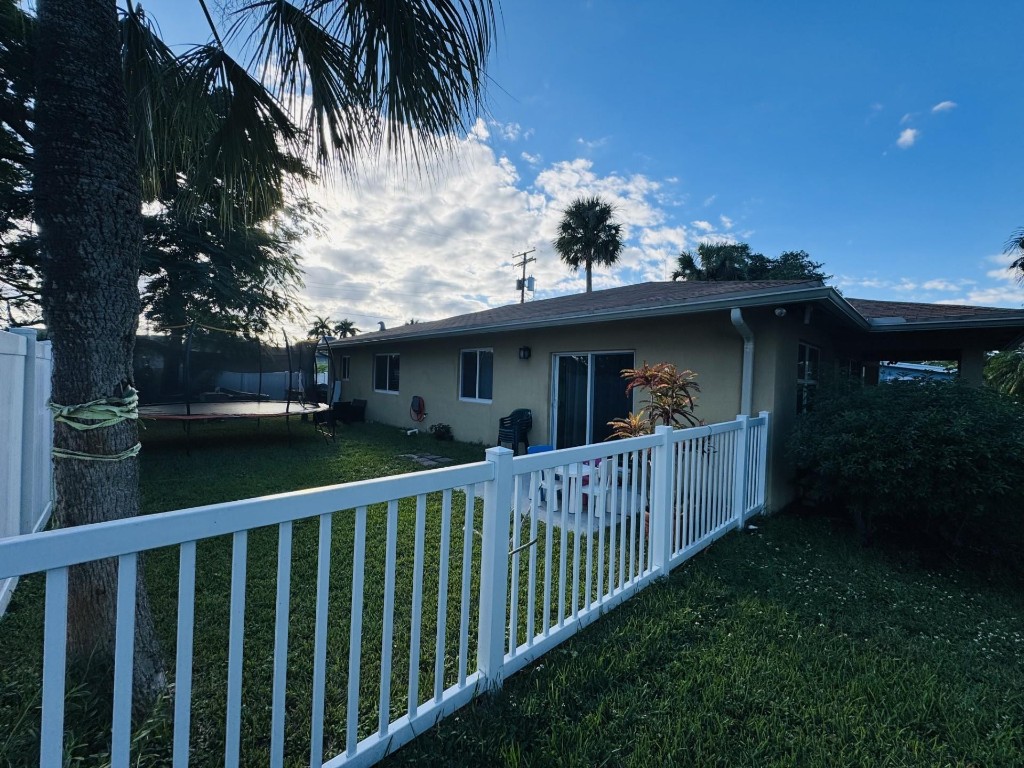 MAGATE 2ND- - Residential