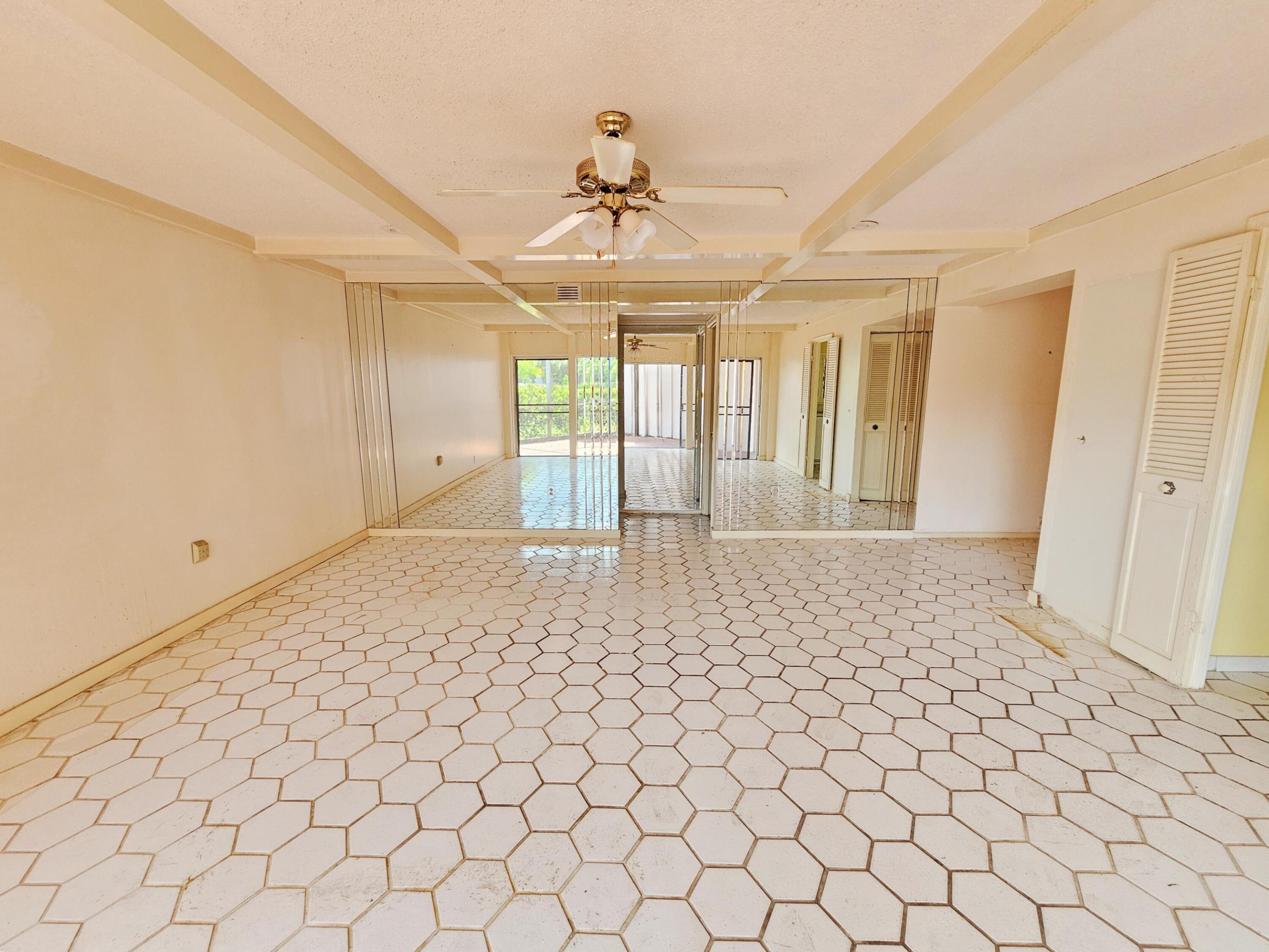 6 GREENWAY Village N 105