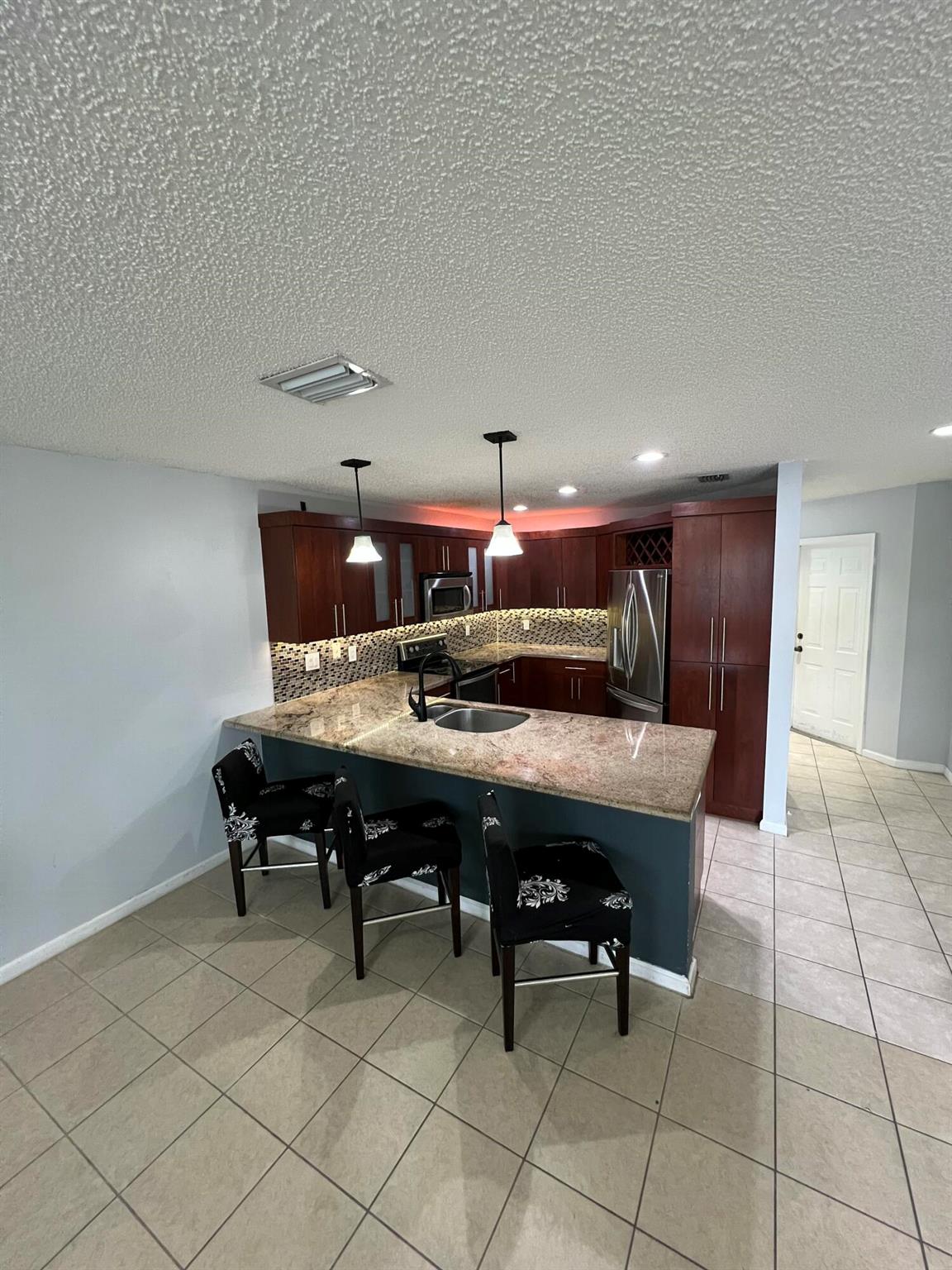 1190 Imperial Lake Road