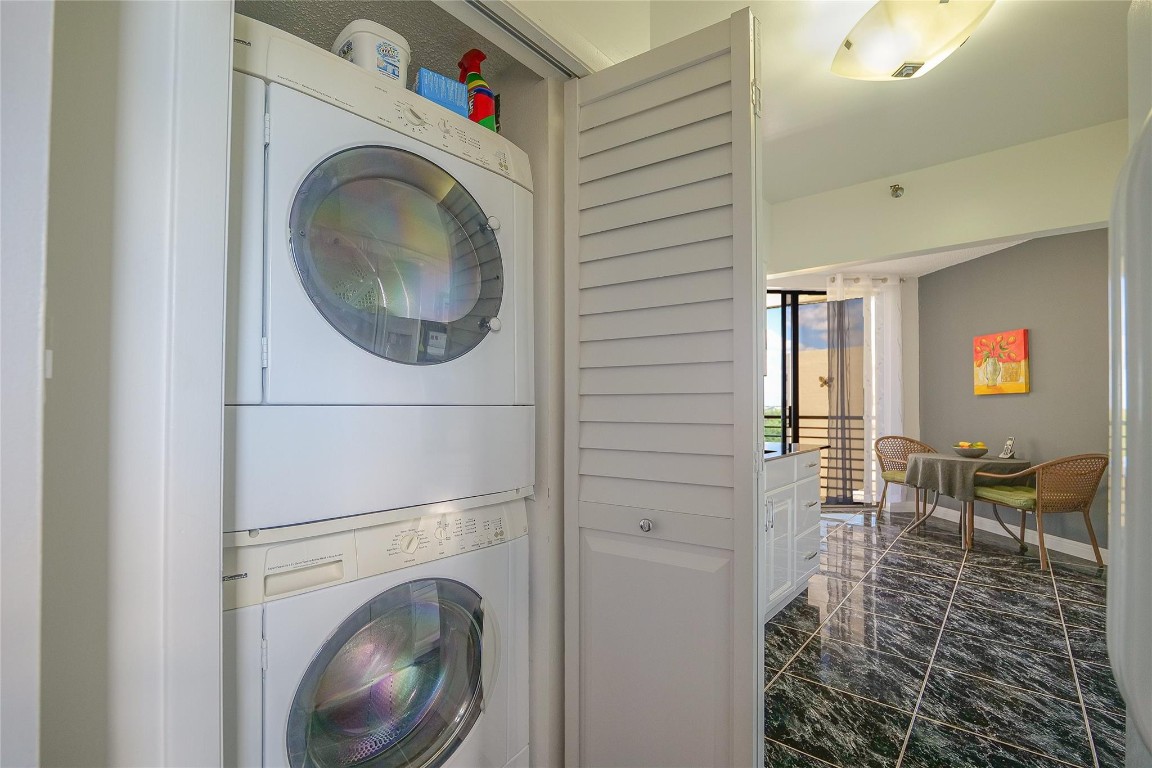 ENVIRON TOWERS - Residential