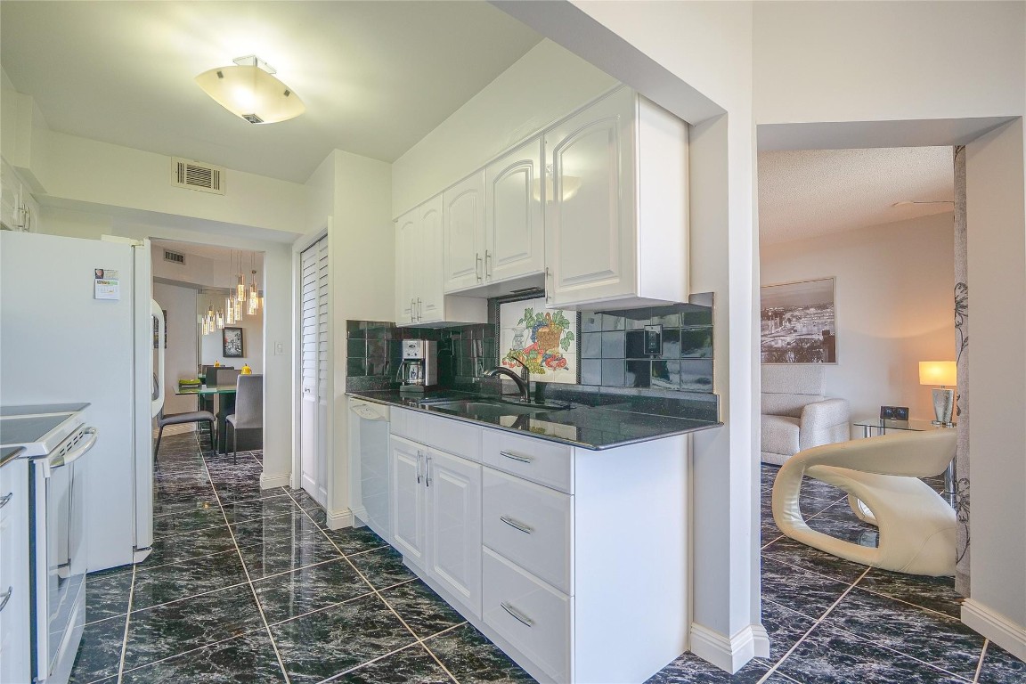 ENVIRON TOWERS - Residential