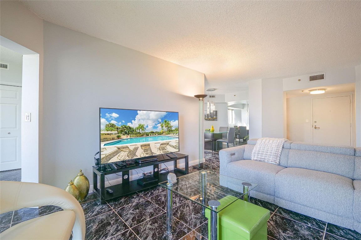 ENVIRON TOWERS - Residential