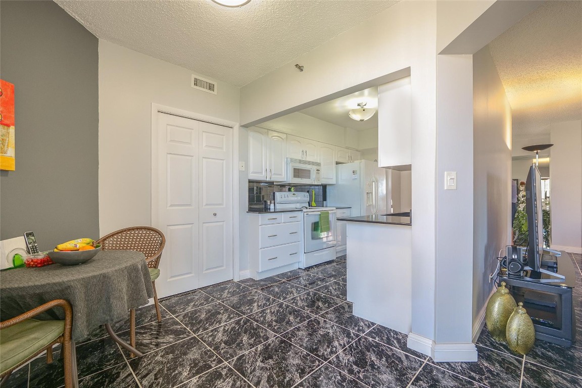 ENVIRON TOWERS - Residential