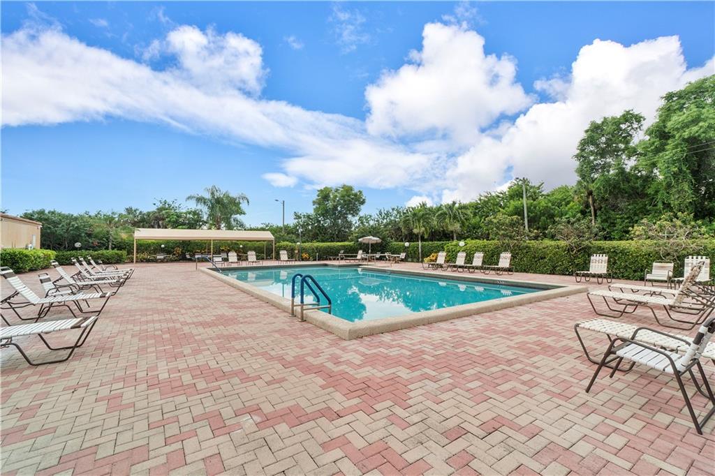 Coral Gate Condo - Residential