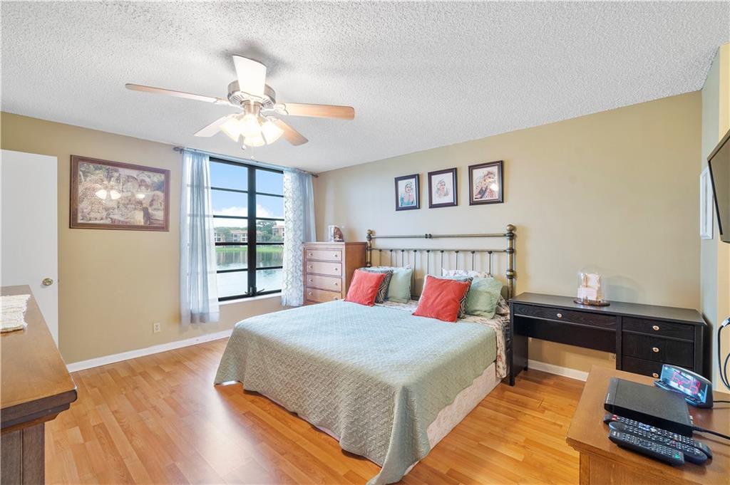 Coral Gate Condo - Residential