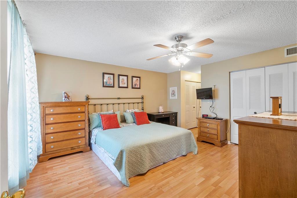 Coral Gate Condo - Residential