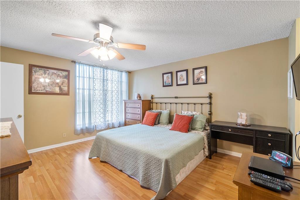 Coral Gate Condo - Residential