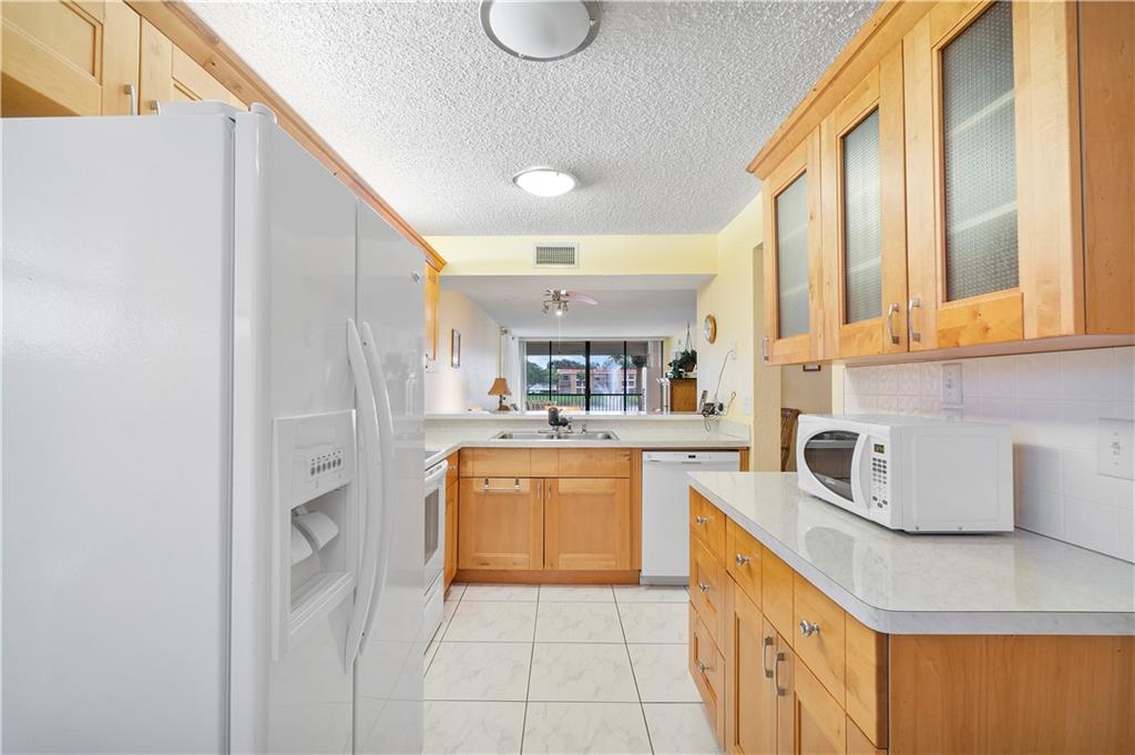 Coral Gate Condo - Residential