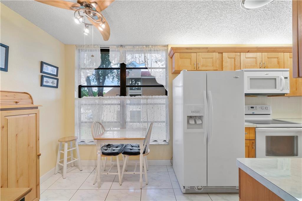 Coral Gate Condo - Residential