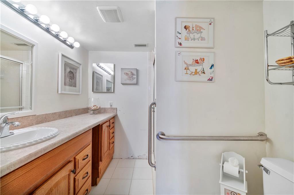 Coral Gate Condo - Residential