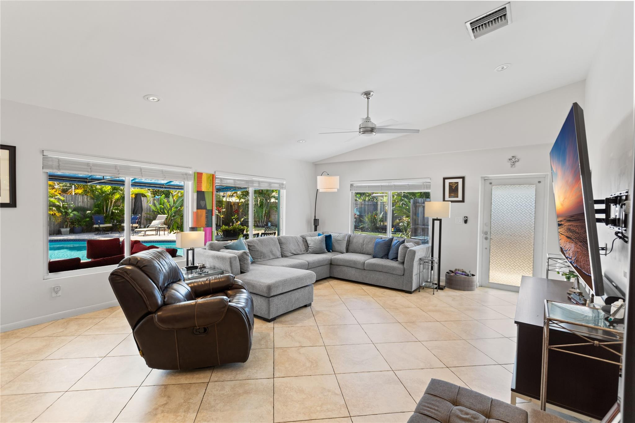 2935 NW 11th Terrace