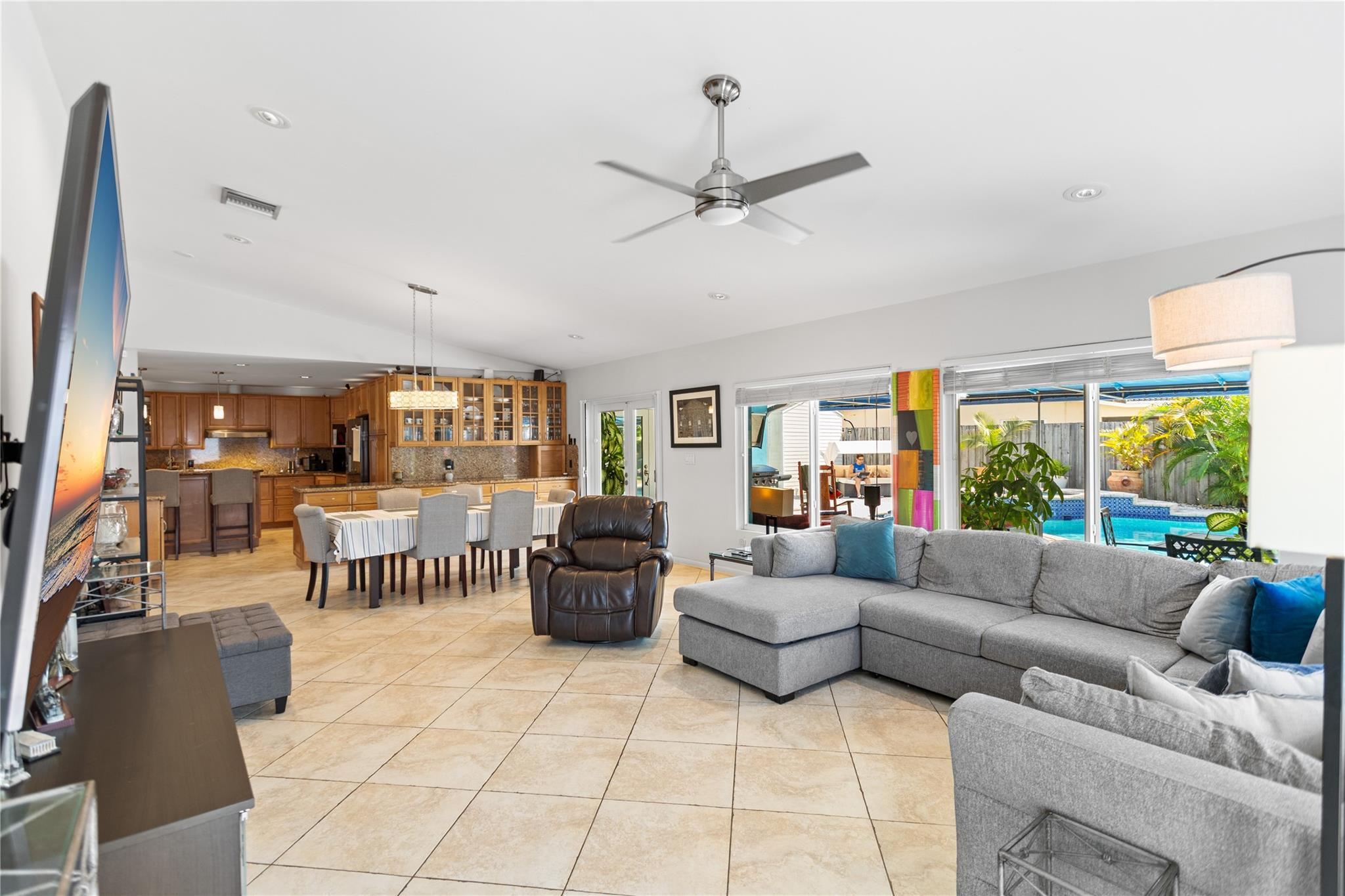 Jenada Isle 50-39 B - Residential