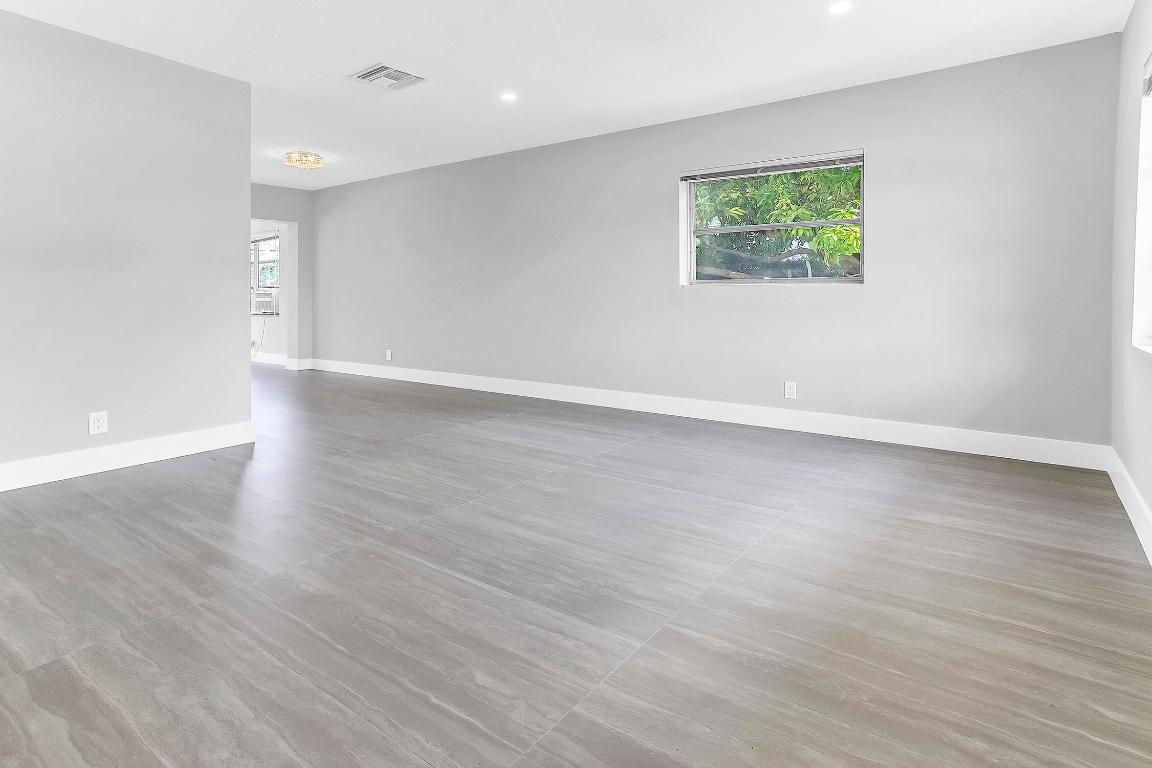 VANGUARD VILLAGE IN THE MAINLANDS COMMUNITY TWO - Residential