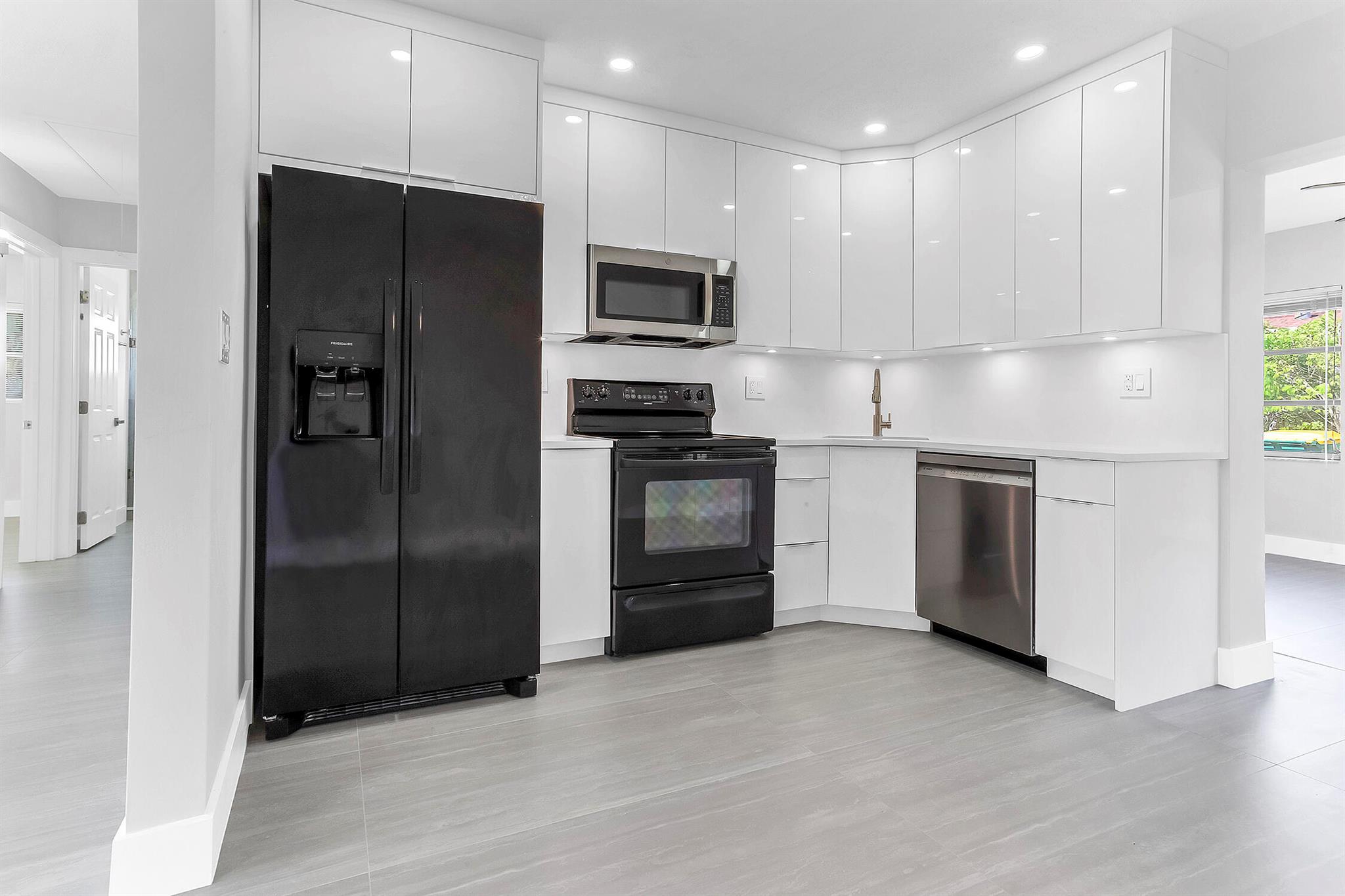 VANGUARD VILLAGE IN THE M - Residential