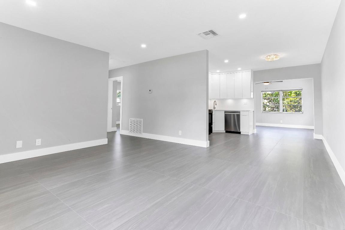 VANGUARD VILLAGE IN THE MAINLANDS COMMUNITY TWO - Residential