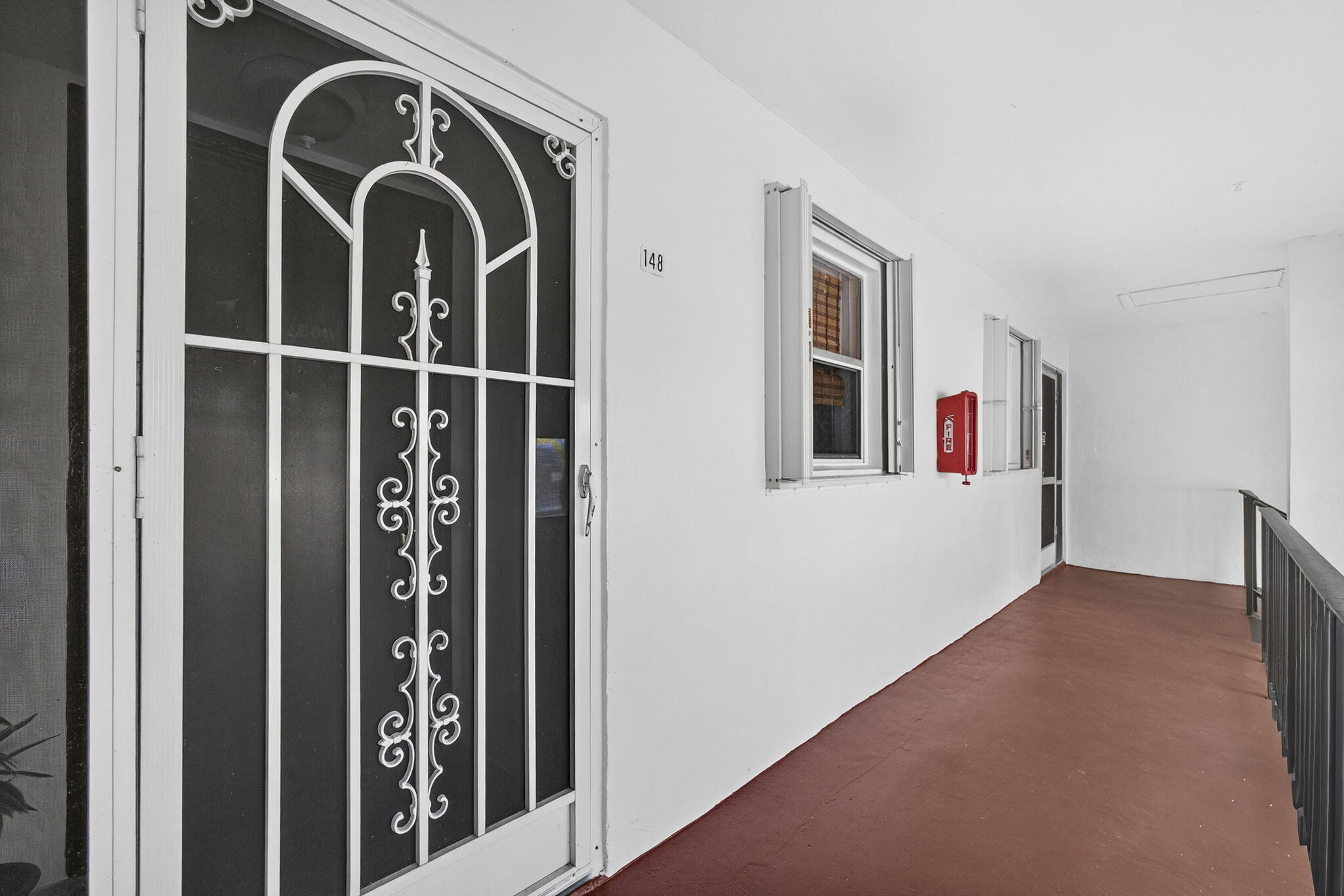 GOLDEN LAKES VILLAGE COND - Residential