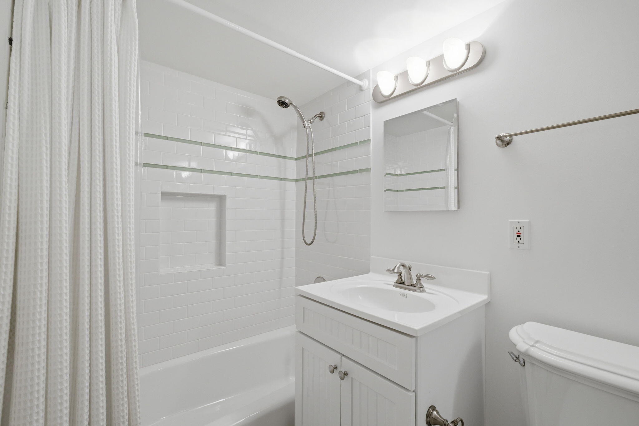 HARBOR TOWERS & MARINA CONDO - Residential Lease