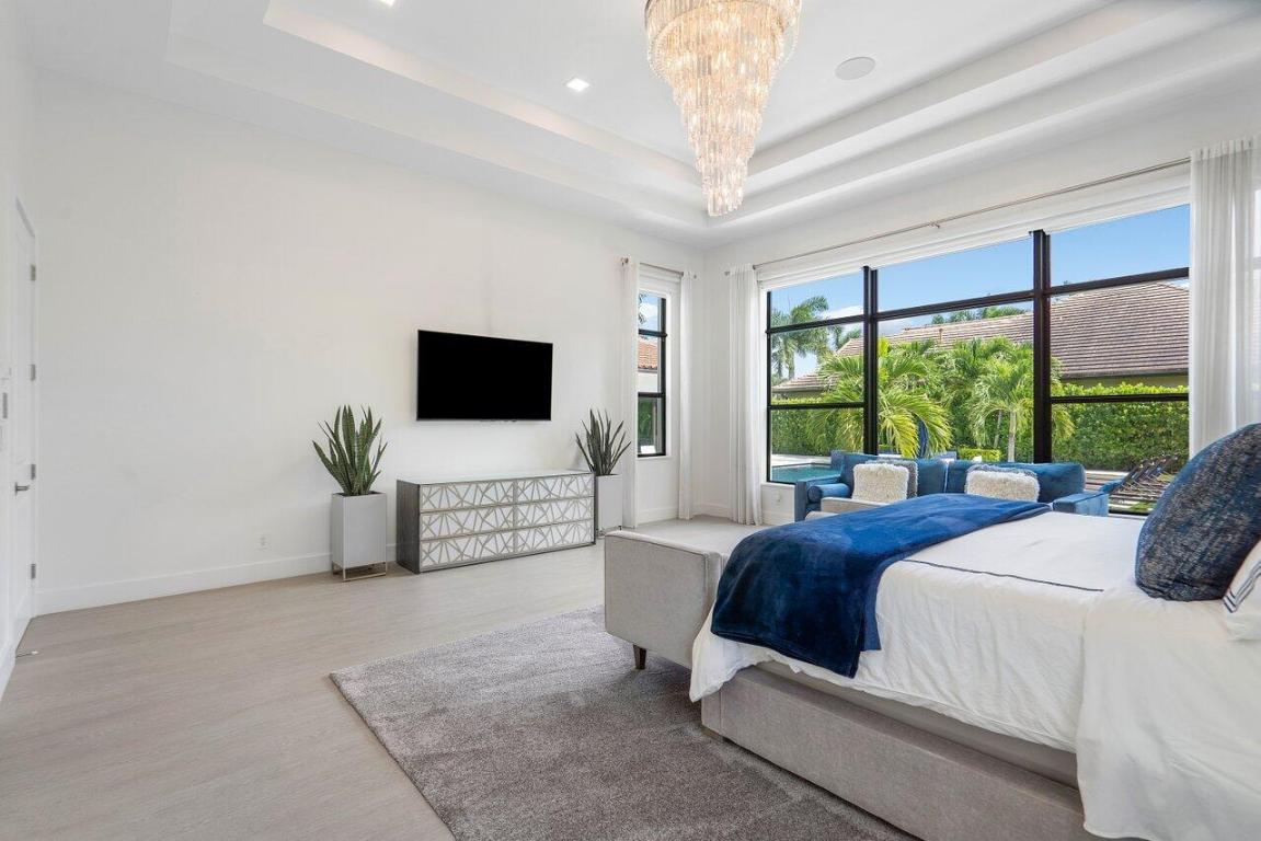 THE OAKS AT BOCA RATON - Residential