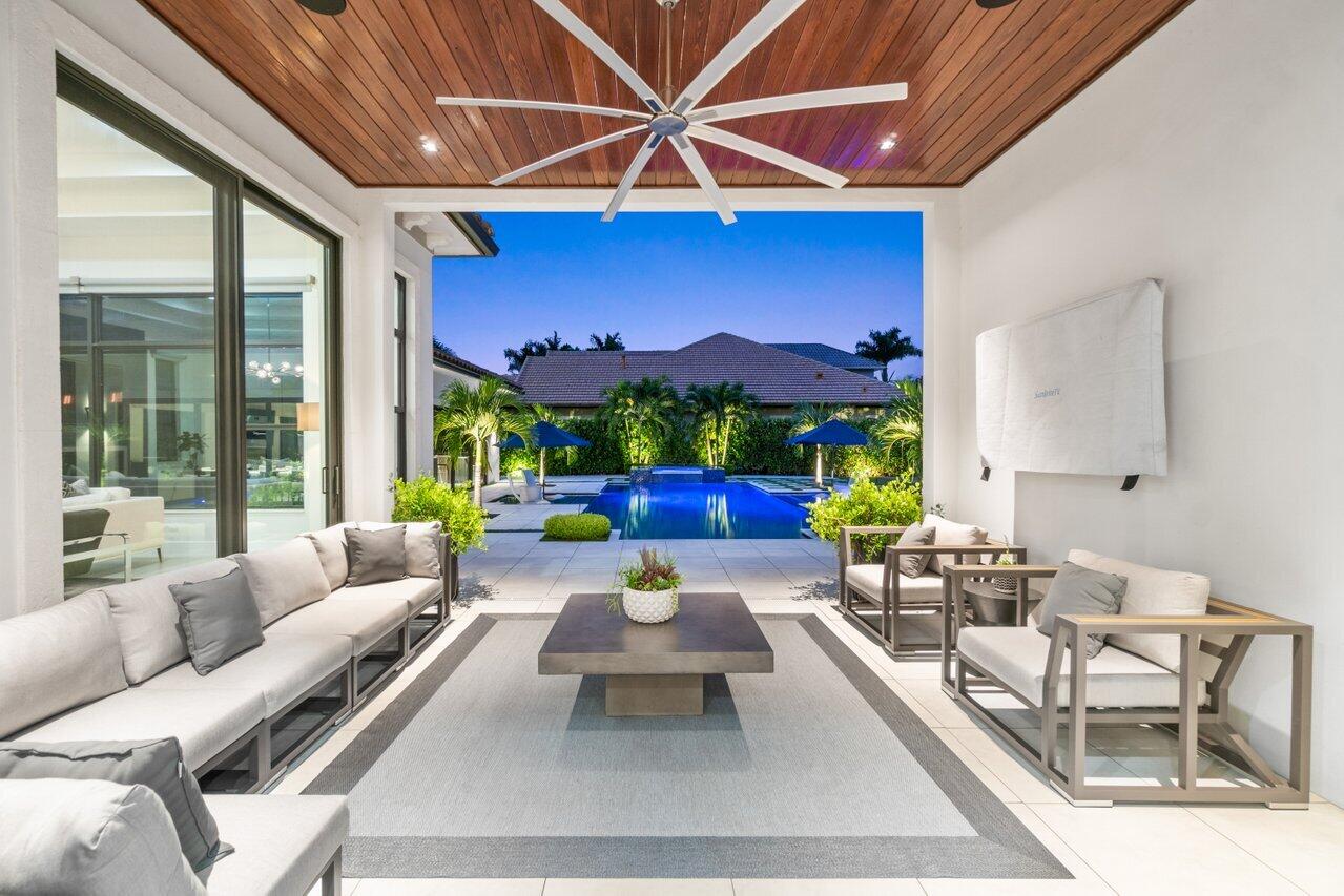 THE OAKS AT BOCA RATON - Residential