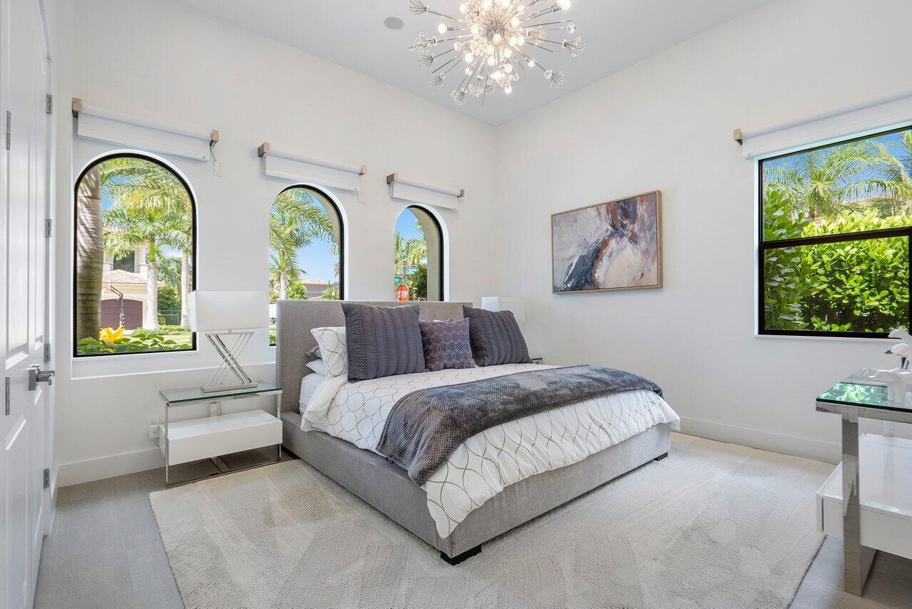 THE OAKS AT BOCA RATON - Residential