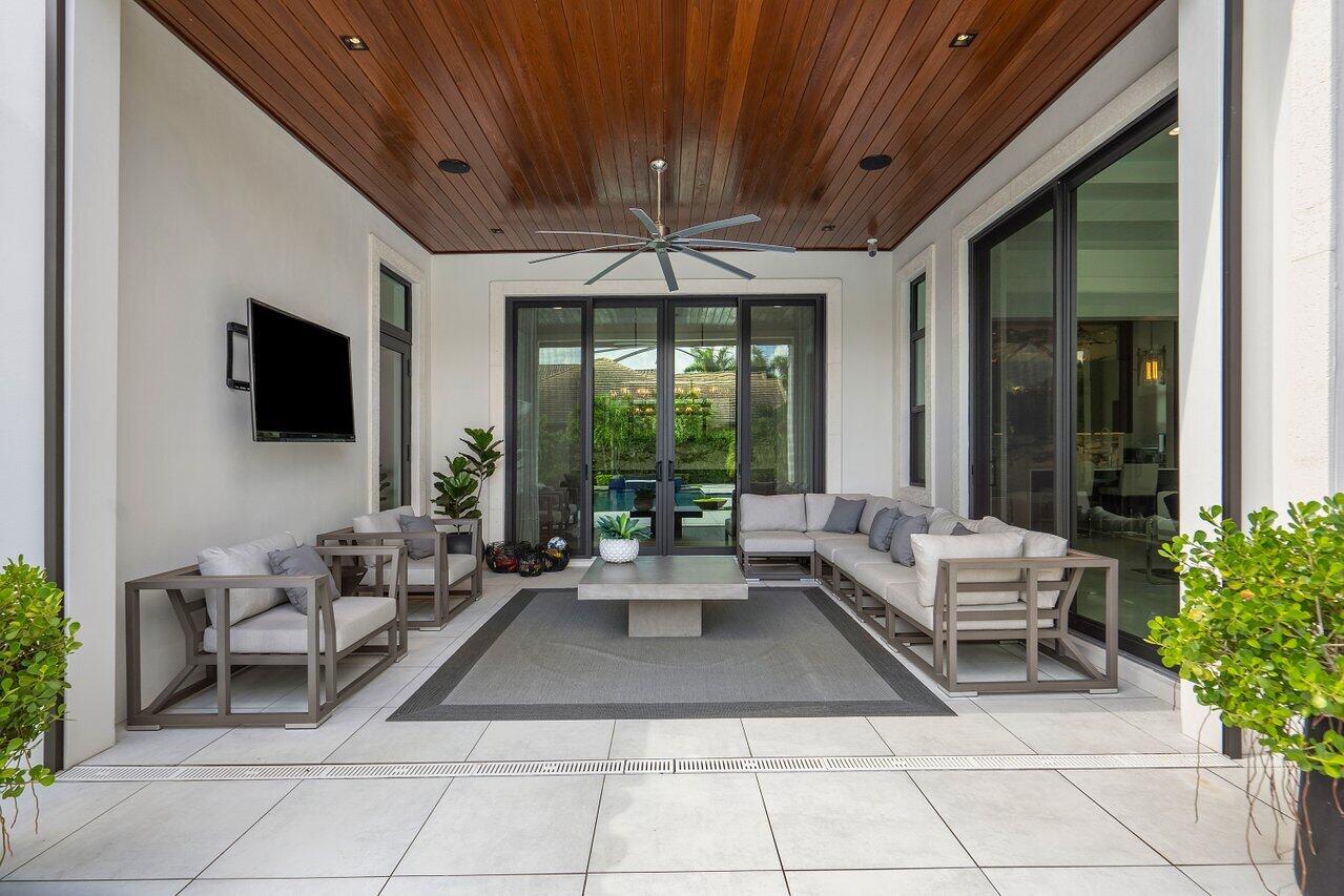 THE OAKS AT BOCA RATON - Residential