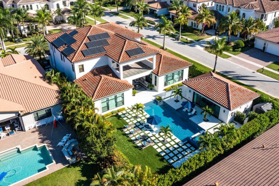 THE OAKS AT BOCA RATON - Residential