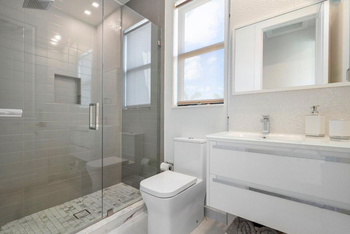 THE OAKS AT BOCA RATON - Residential