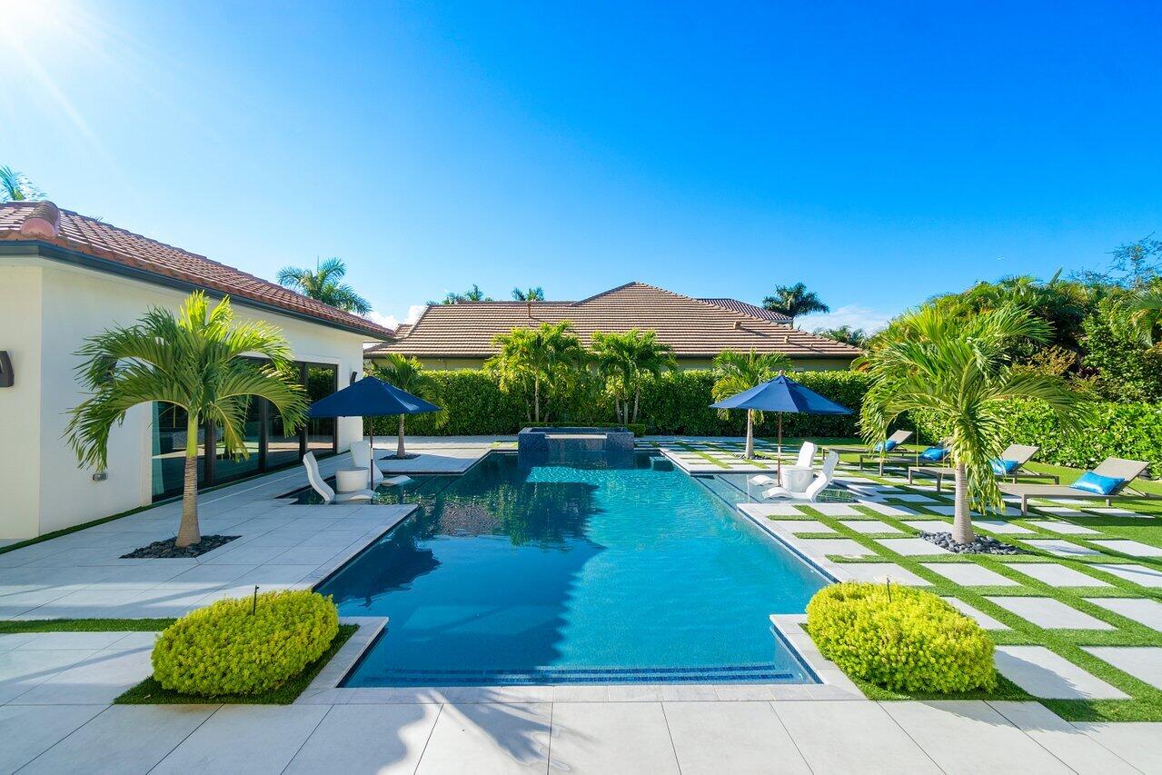 THE OAKS AT BOCA RATON - Residential