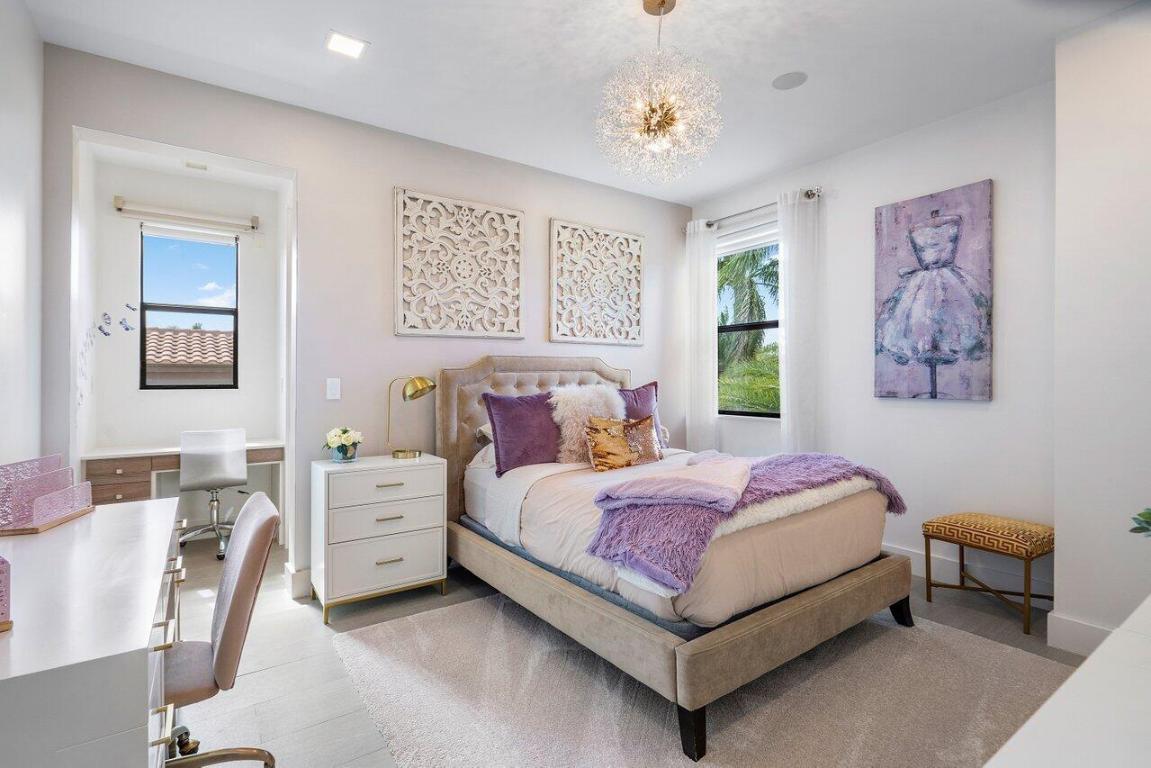 THE OAKS AT BOCA RATON - Residential