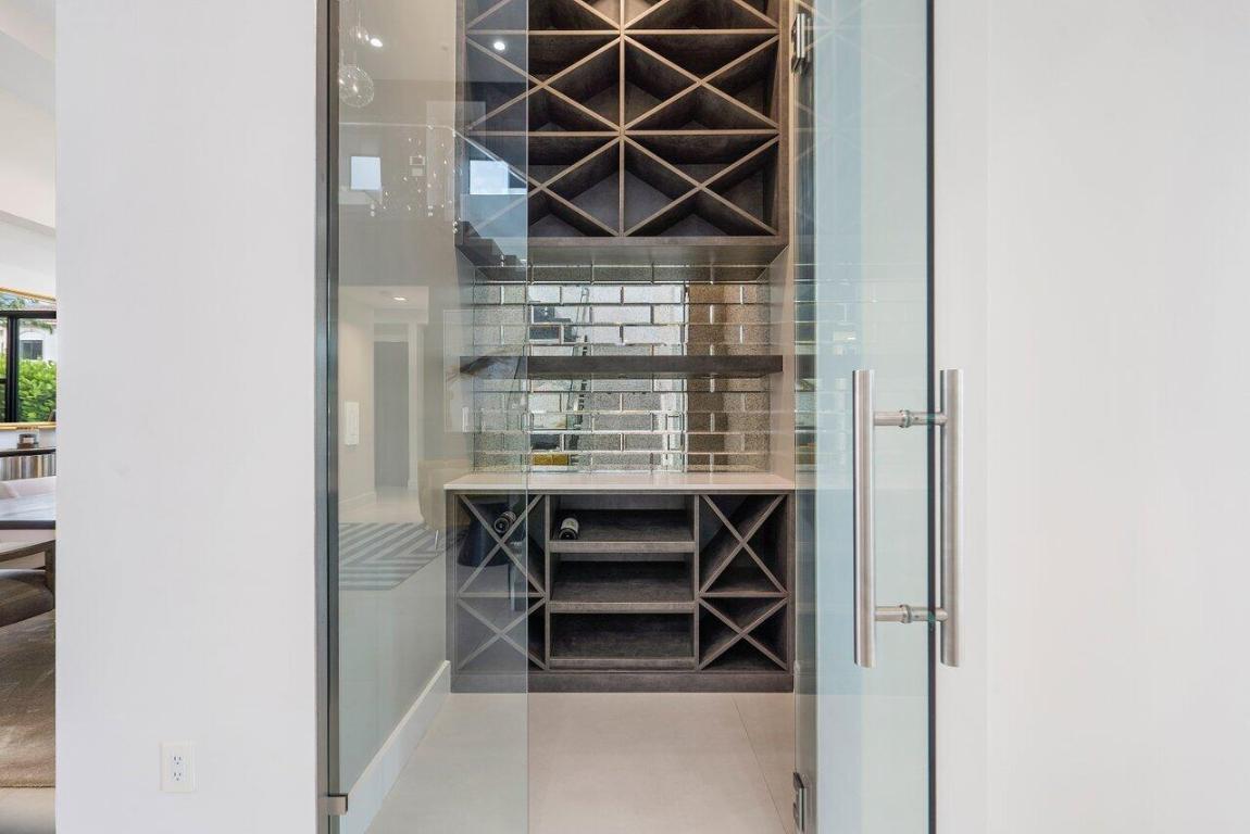 THE OAKS AT BOCA RATON - Residential