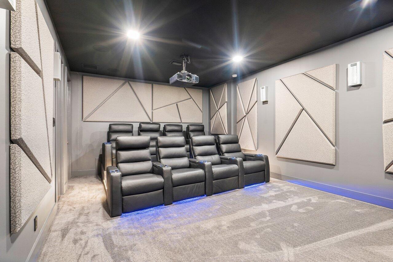 THE OAKS AT BOCA RATON - Residential